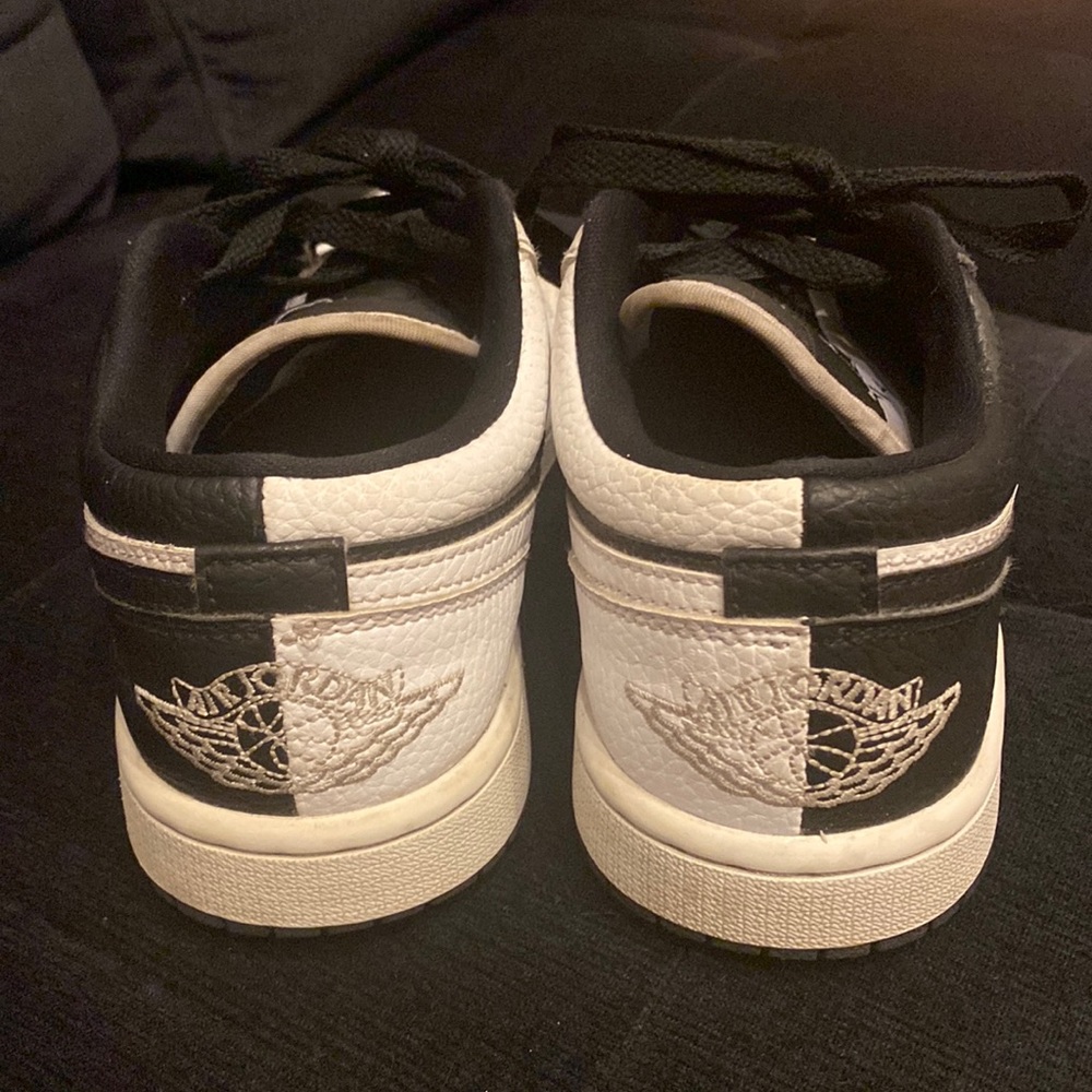 Air Jordan Low Homage black and white split